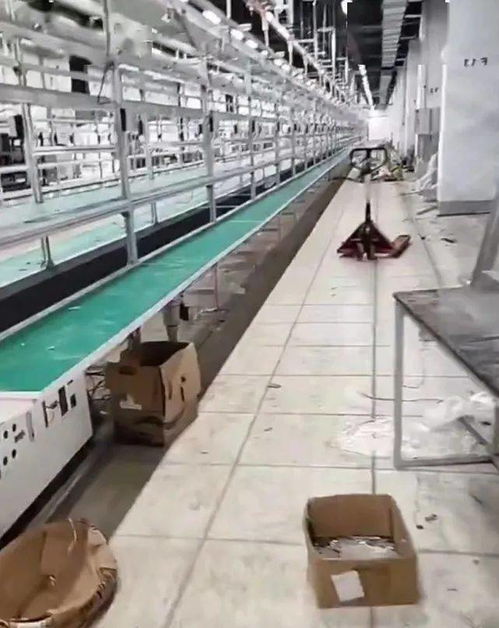 發(fā)證件扔地上讓員工撿，引發(fā)的連鎖反應(yīng)——從員工憤怒到生產(chǎn)線癱瘓